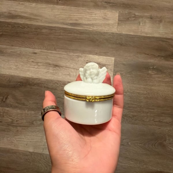 Vintage Glossy White Porcelain Cherub Angel Hinged Trinket Box with Gold Trim