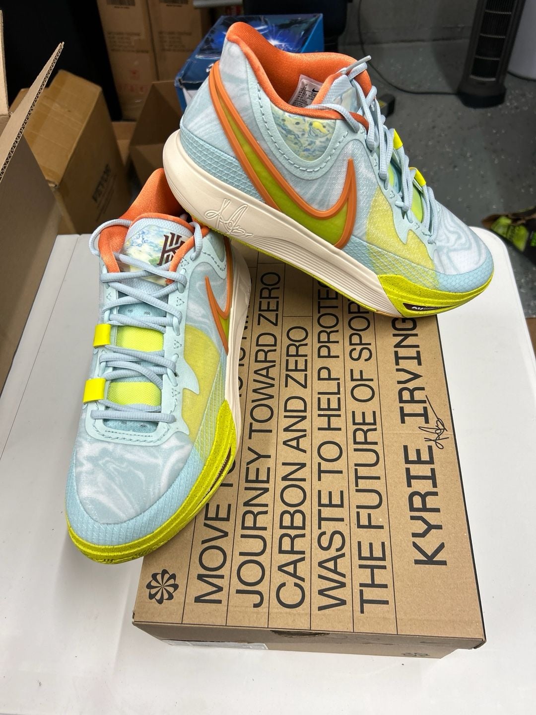 Nike Kyrie 8 Men's 13 Eagle Glacier Blue Yellow Strike Rare NIB DJ6017 400 2
