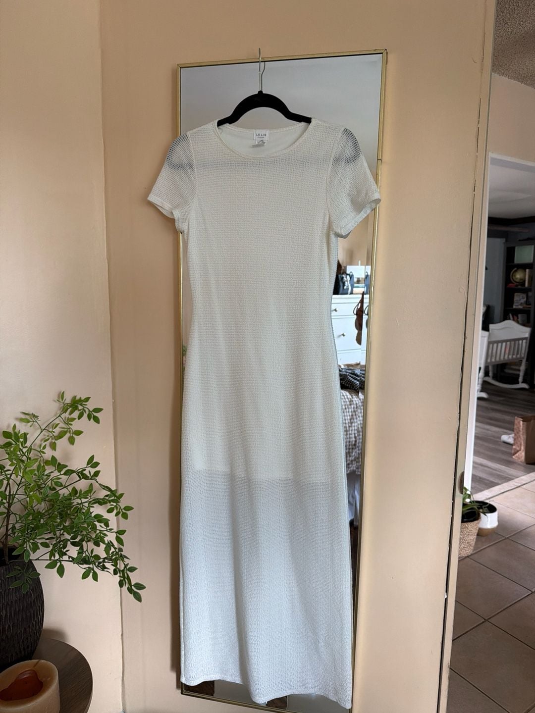 Le Lis White Textured Knit Short Sleeve Maxi Dress 2