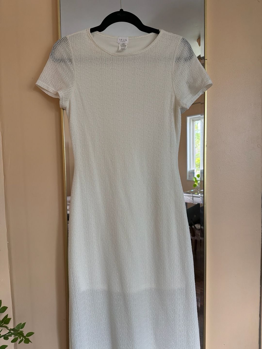 Le Lis White Textured Knit Short Sleeve Maxi Dress 4