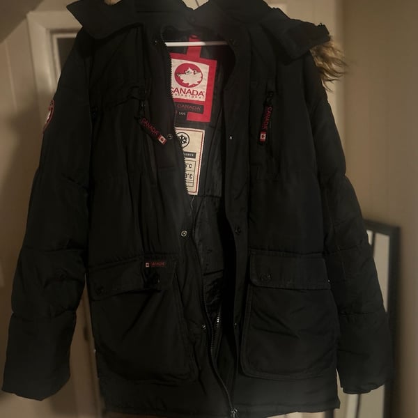 Canada Weather Gear Men's Black Heavyweight Parka with Faux Fur Hood