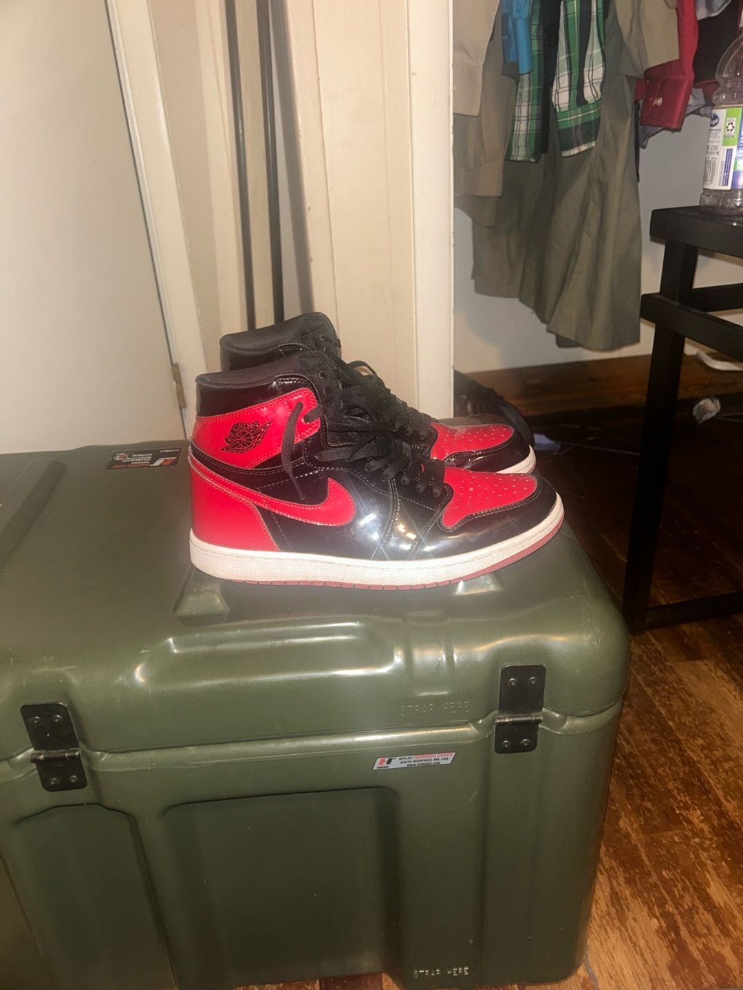 Air Jordan 1 Retro High OG Patent Bred Sneakers 555088-063 3