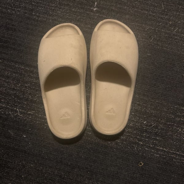 adidas Yeezy Slide Bone Sandal