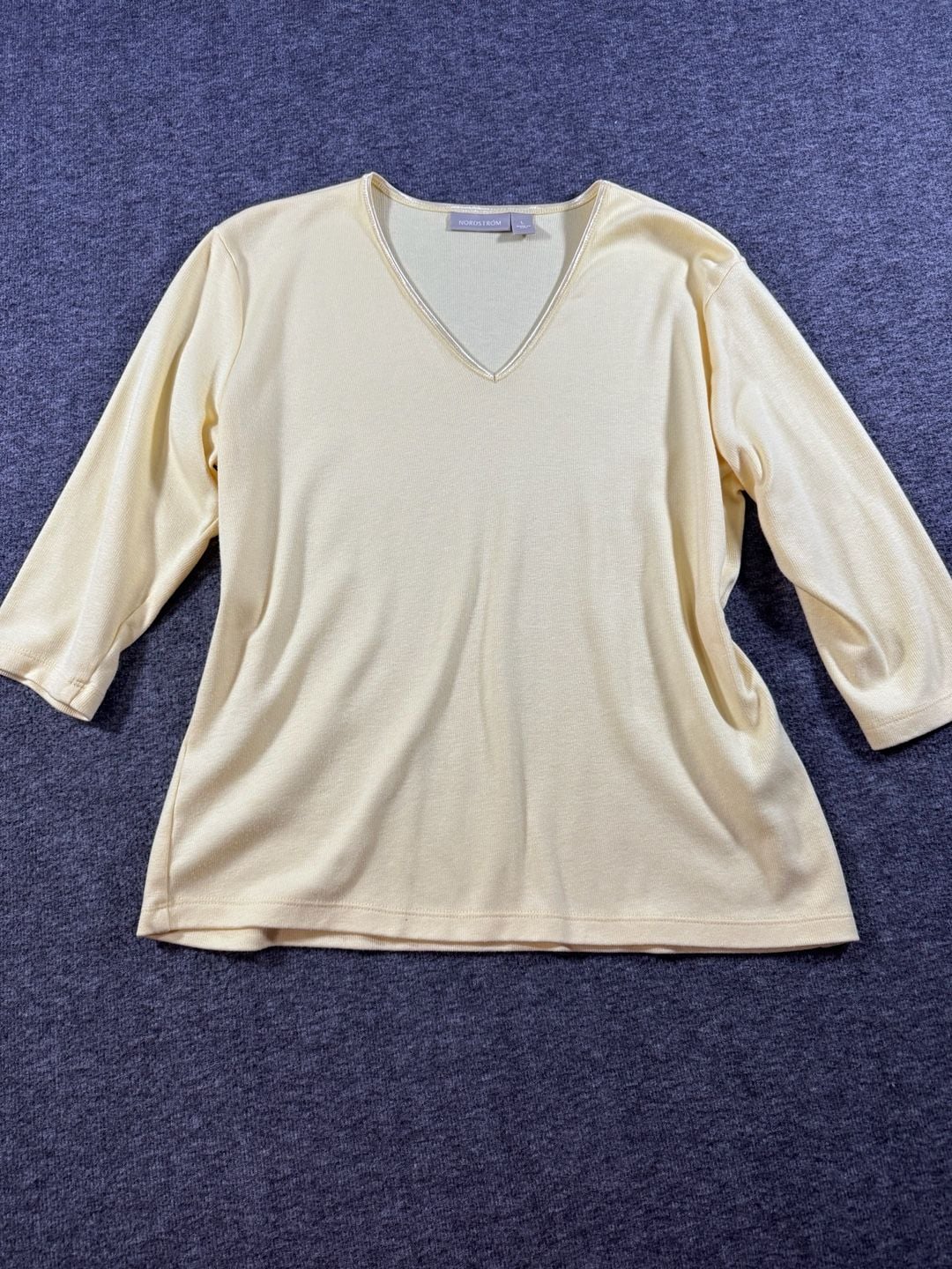 Nordstrom Women's L Pale Yellow V-Neck 3/4 Sleeve Ribbed Knit Top Cotton Rayon 2