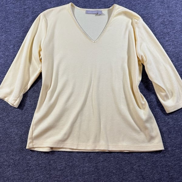 Nordstrom Women's L Pale Yellow V-Neck 3/4 Sleeve Ribbed Knit Top Cotton Rayon