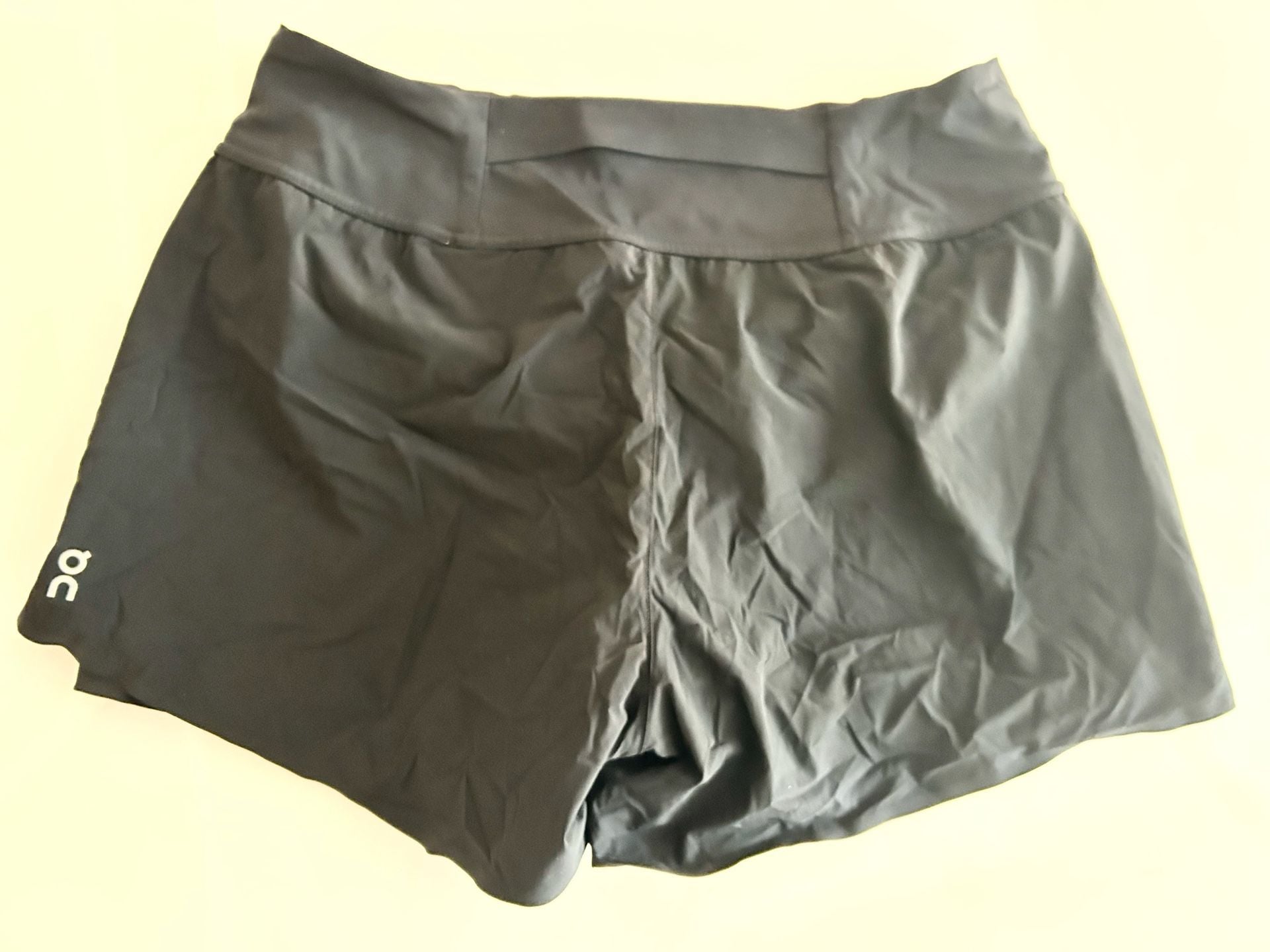 On Running Women's Running Shorts Black Inseam 3" Size Large 7