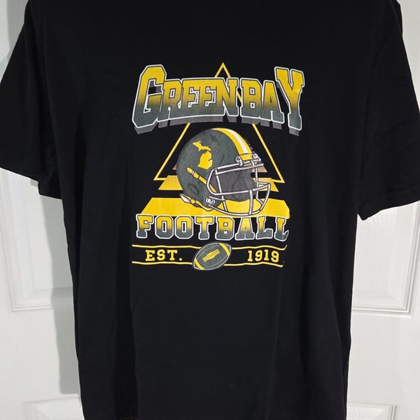 Shirtbanc Green Bay Football Vintage Helmet Est 1919 T-Shirt