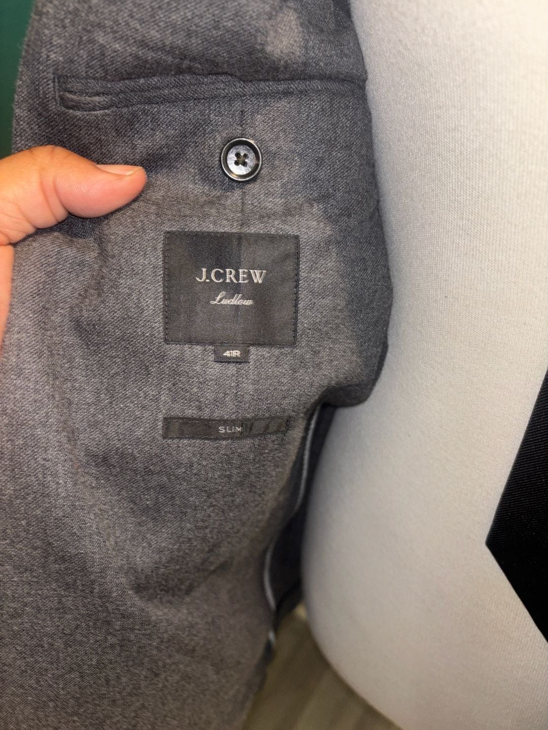 J Crew Ludlow Slim Fit 41 R Gray solid Cotton Wool Two Button Two Piece Suit Size 4