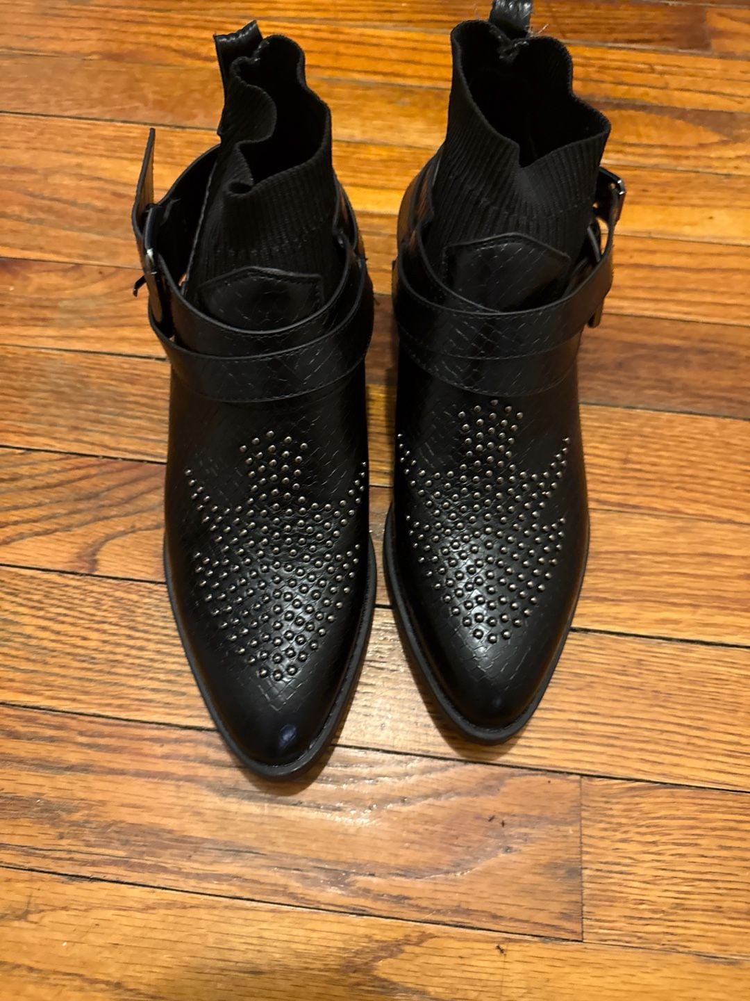 Berksha Women's Black Studded Low Heeled Ankle Boots 7.5 3