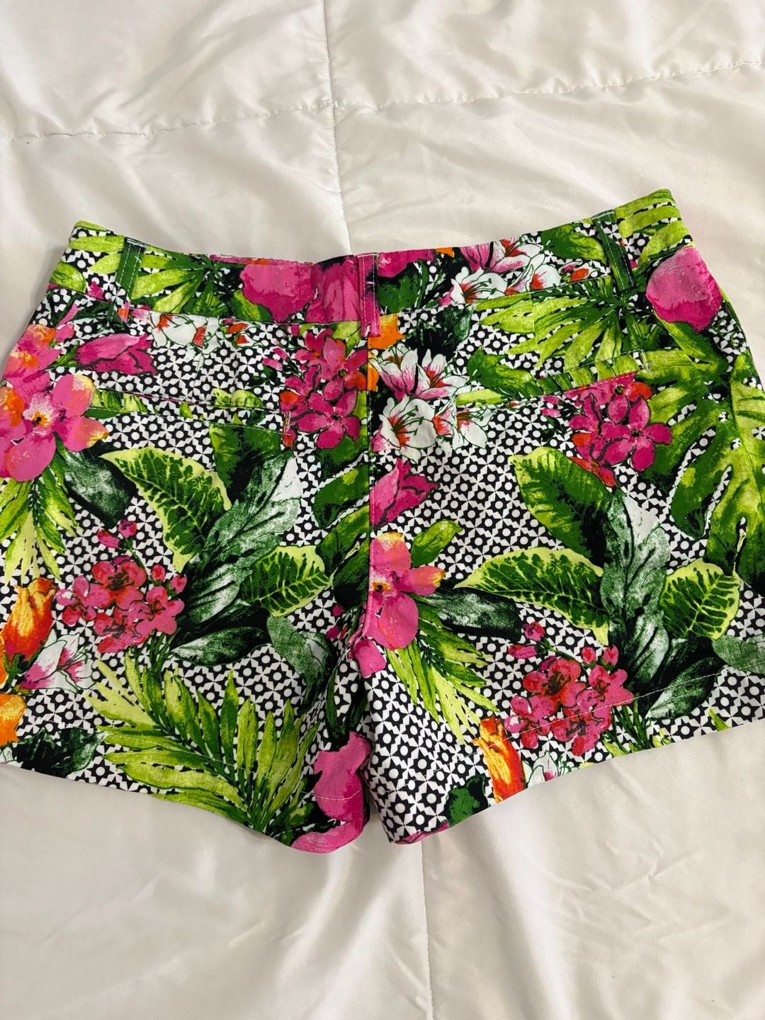 NWOT Cynthia Rowley Shorts Women's Pink and Green Tropical Floral Women's Shorts 5