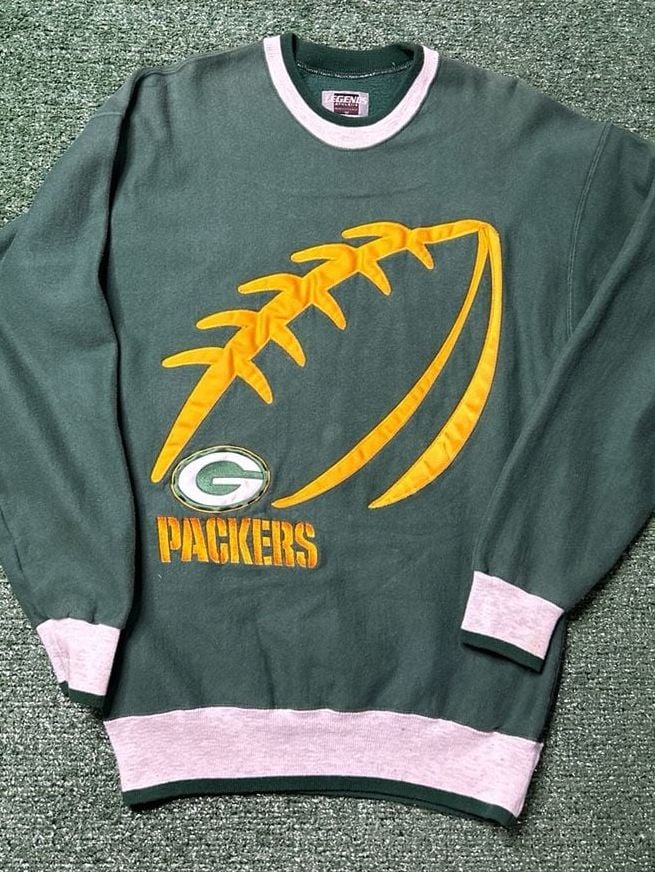 Vintage 1990s Legends Athletics x Green Bay Packers
Size Medium 2