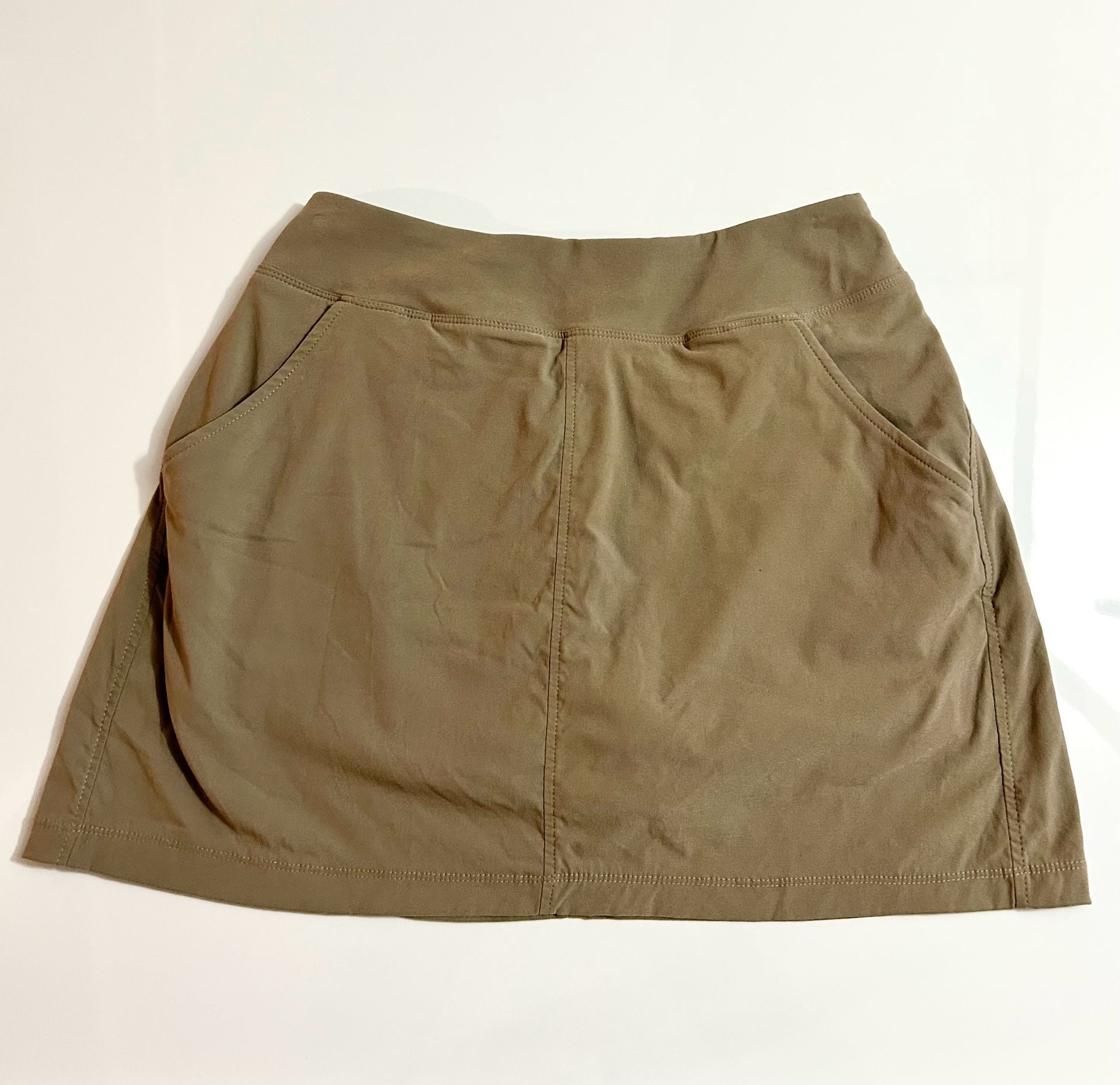 Mountain Hardwear Dynama Skort Women's Size Small Petty Khaki Brown Hiking Outdoor 2