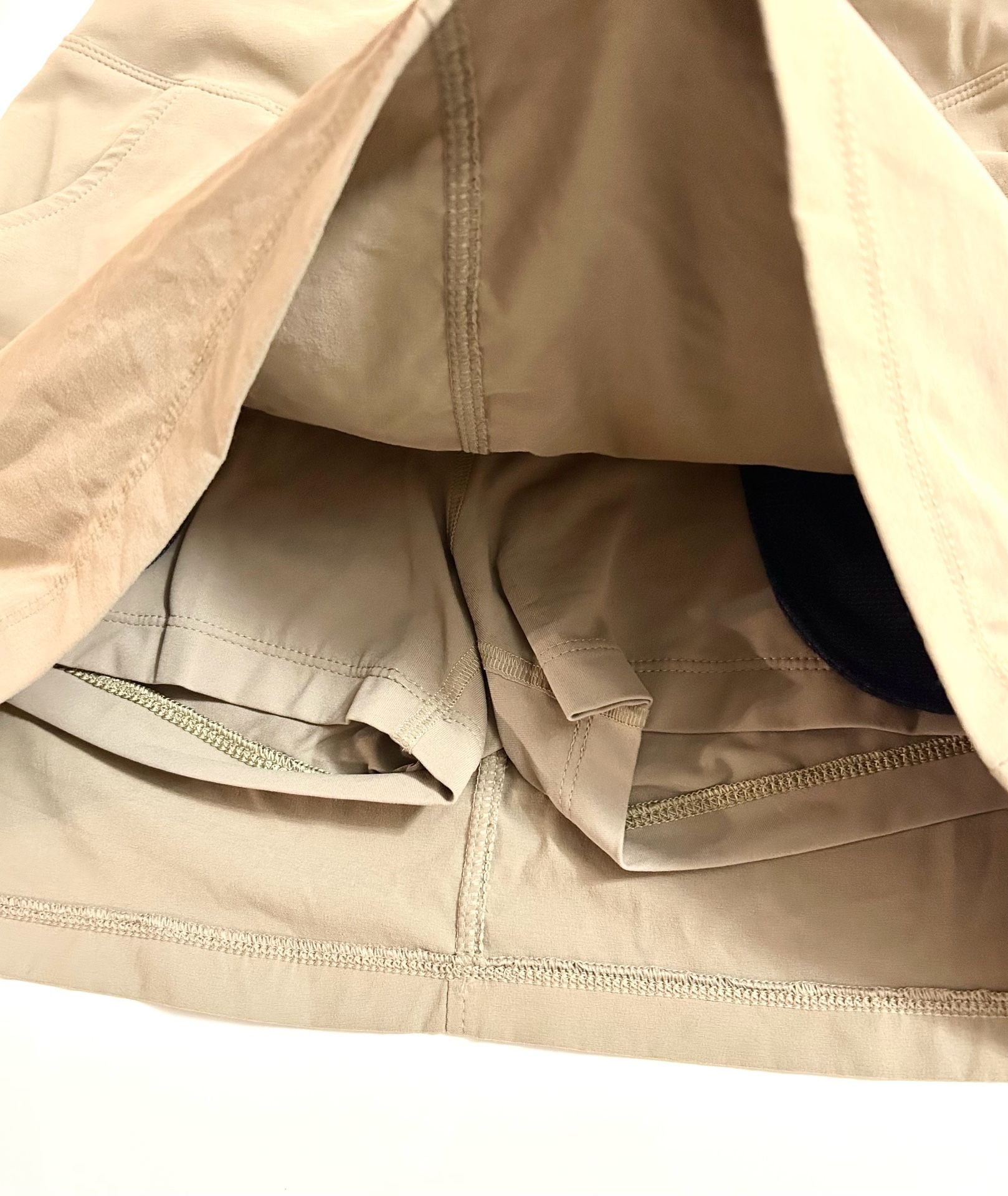 Mountain Hardwear Dynama Skort Women's Size Small Petty Khaki Brown Hiking Outdoor 7