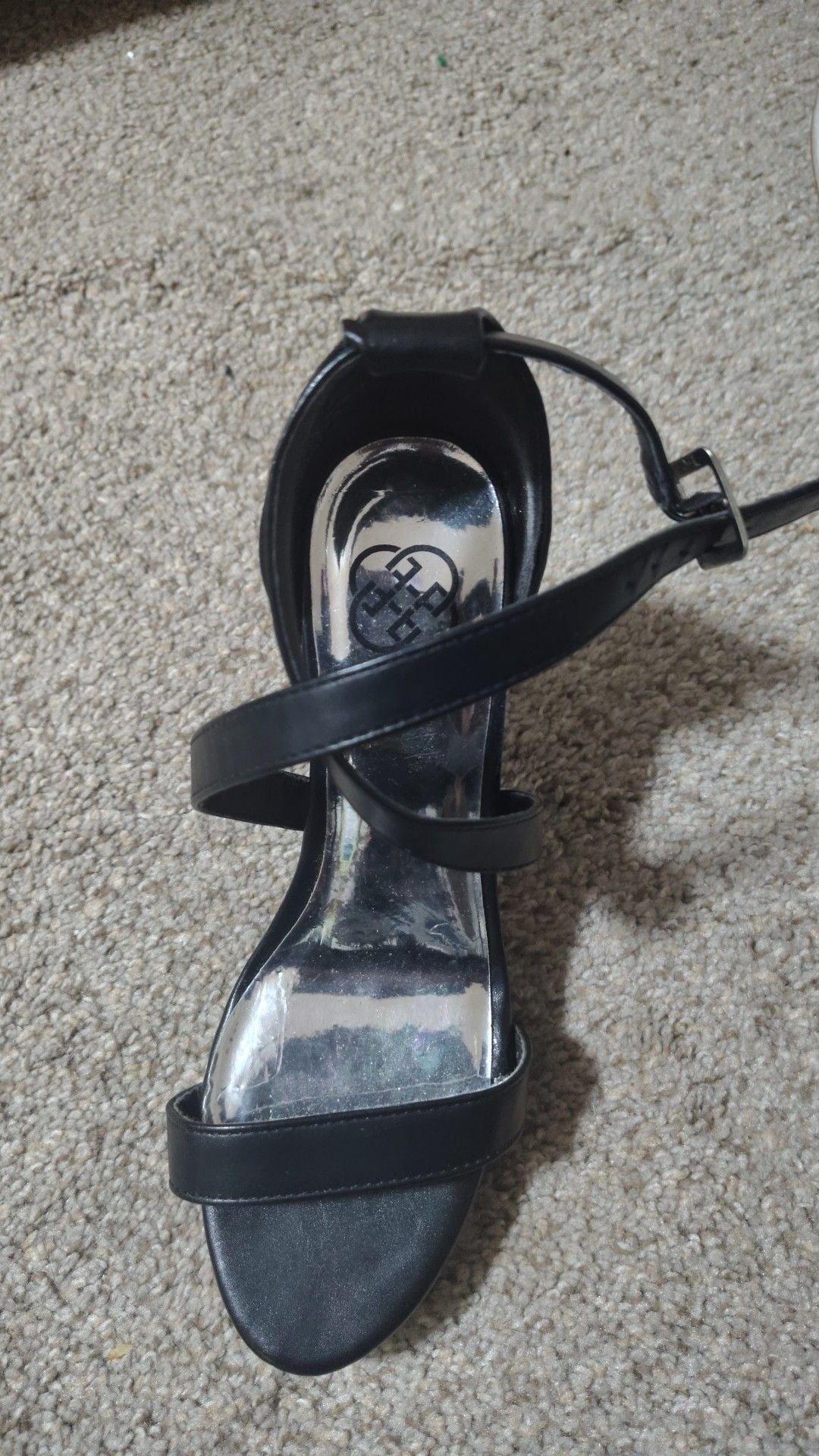 Daisy Fuentes Caite Black Criss Cross Strap Platform High Heel Sandals 3