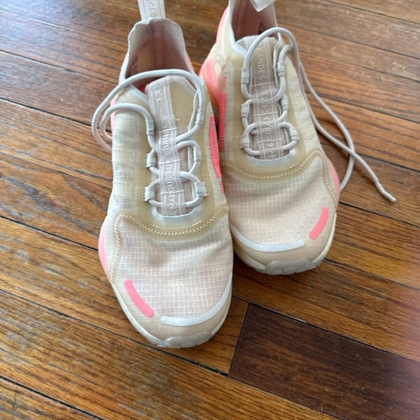 adidas Originals NMD_V3 Womens Shoes Wonder White Pink GX5785
