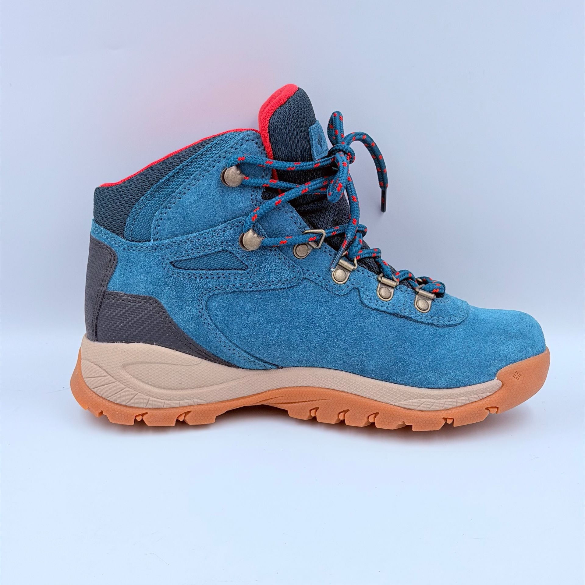 Columbia Women's Newton Ridge Plus Waterproof Amped Hiking Boot in Deep Wave 4