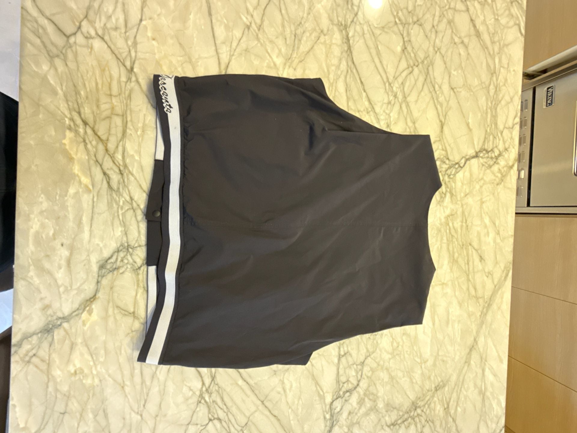 Descente Golf Women's Snap-Front Performance Vest size S 8