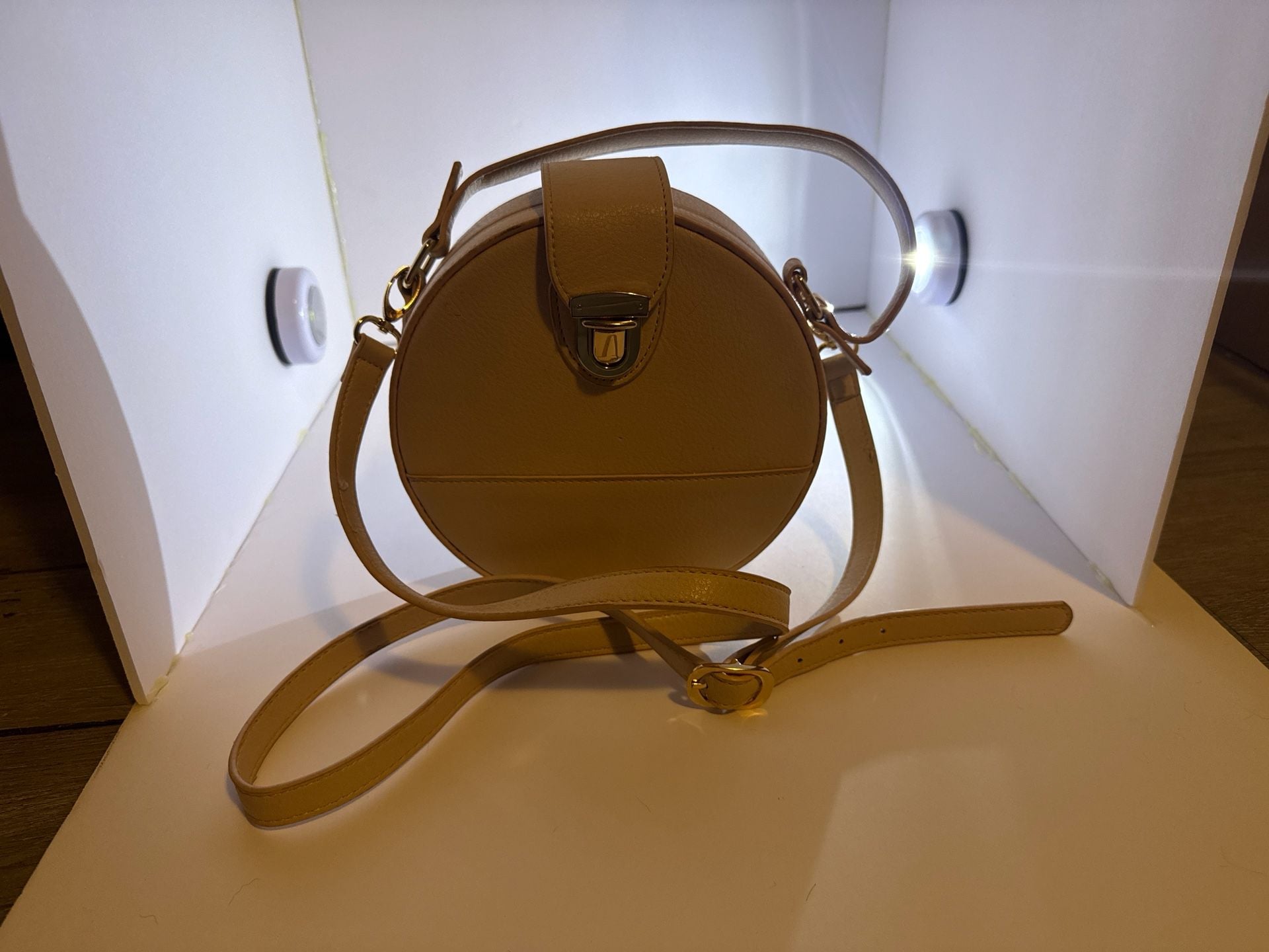 Product thumbnail 3
