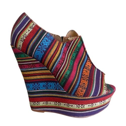 Steve Madden Whistle Multicolor Tribal Print Fabric Platform Wedge Heels 3