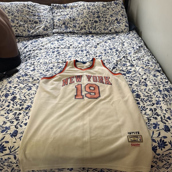 Mitchell & Ness Willis Reed New York Knicks 1971-72 Hardwood Classics Swingman Jersey - White