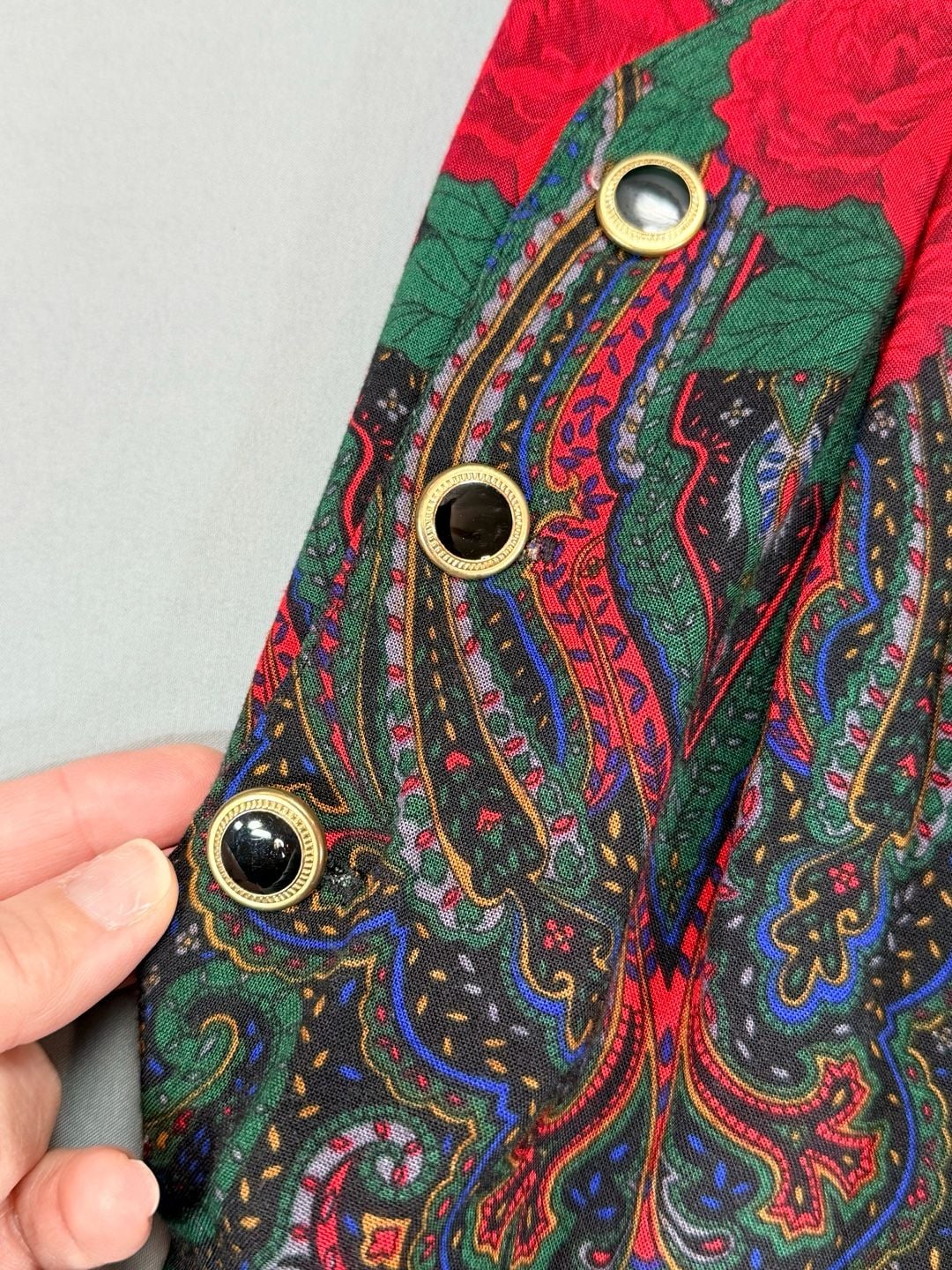 Vintage Plaid Paisley Rose Green and Red Pinafore 29in Waist Cottagecore Eclectic Prairie Homestead 9