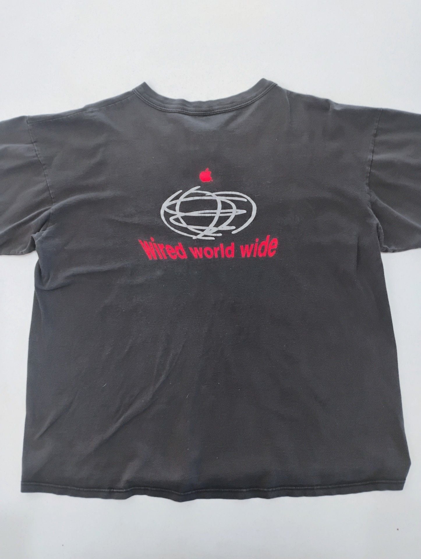 Vintage Apple Shirt, Henley Apple Education Wired World XL Rare Tech 2