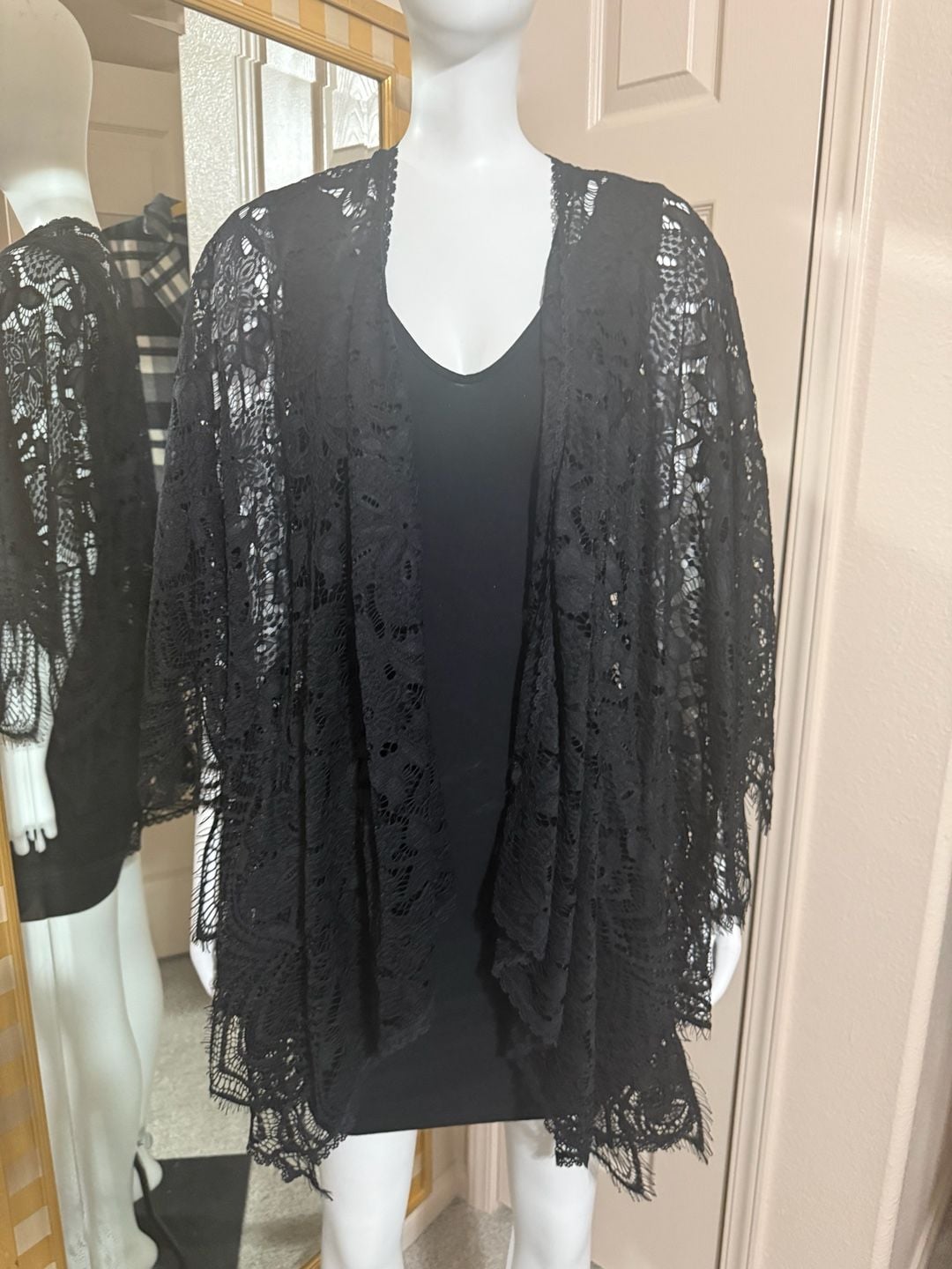 In Bloom by Jonquil Black Floral Lace High-Low Kimono Cardigan Cover-Up One Size 2