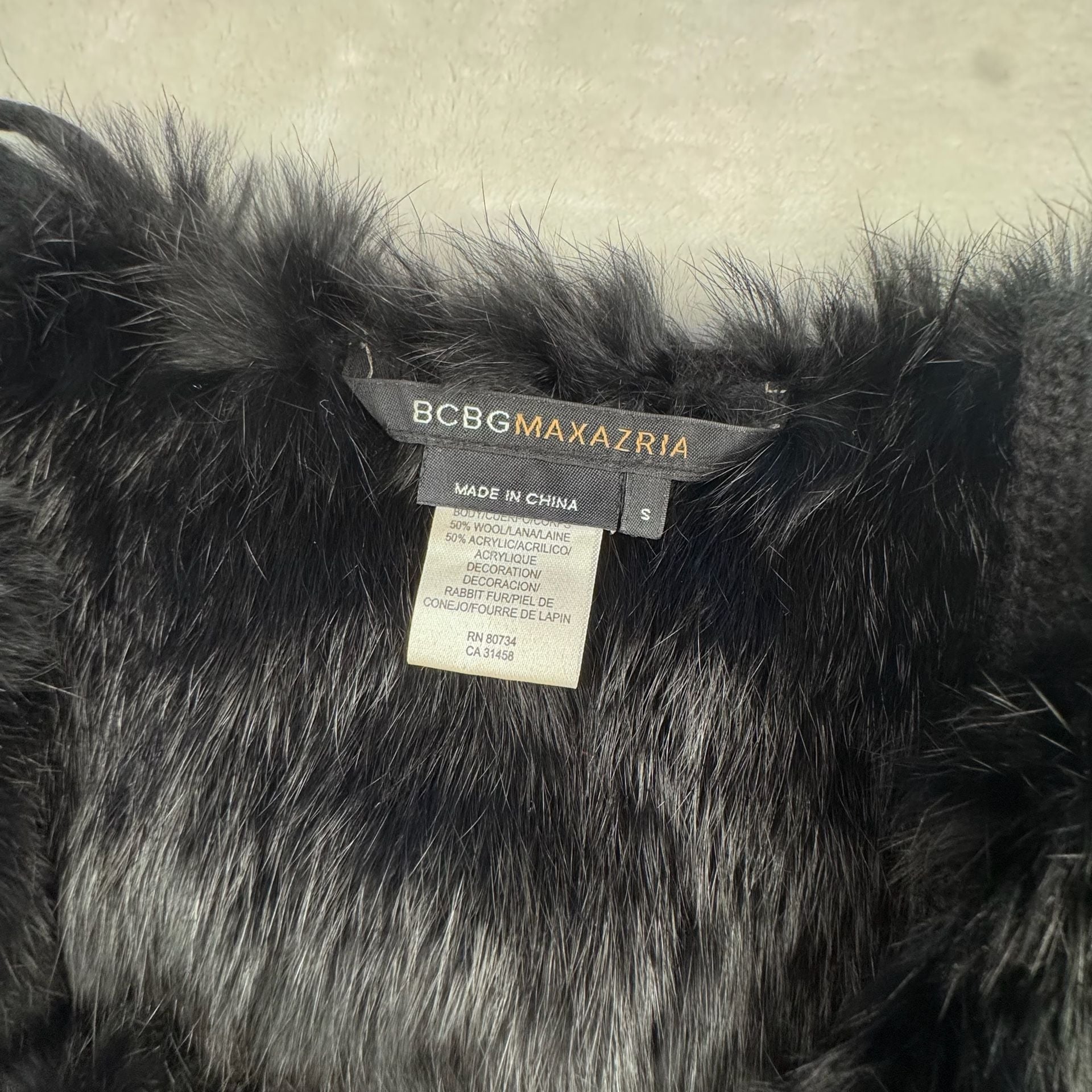 BCBG Max Azria Black Lapin Fur Vest Sleeveless Jacket Gillet size M 4