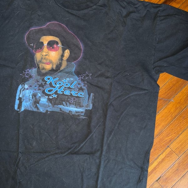 Vintage Sedgwick & Cedar DJ Kool Herc Hip Hop Pioneer Tribute T-Shirt
