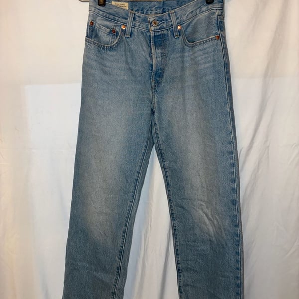 Levi's Premium 501 Original Straight Leg Button Fly Jeans in Light Wash W26 L30