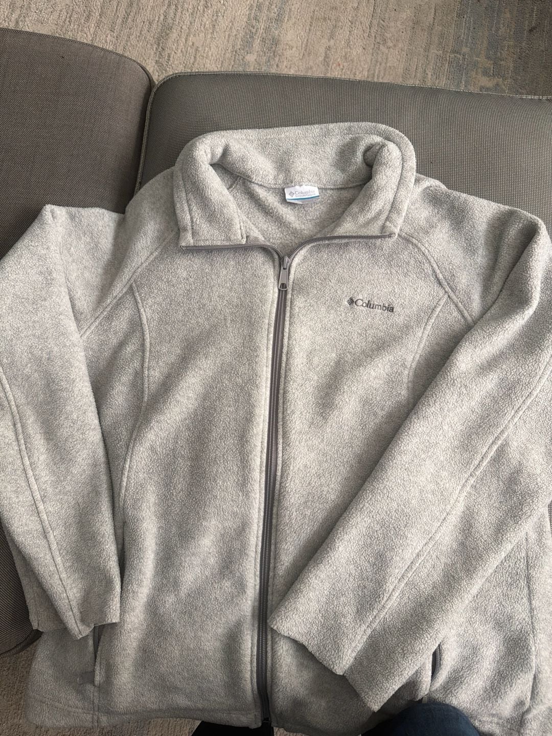 Columbia Women's Benton Springs Full-Zip Fleece Jacket in Light Gray 2