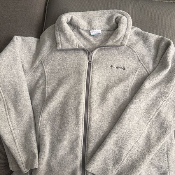 Columbia Women's Benton Springs Full-Zip Fleece Jacket in Light Gray