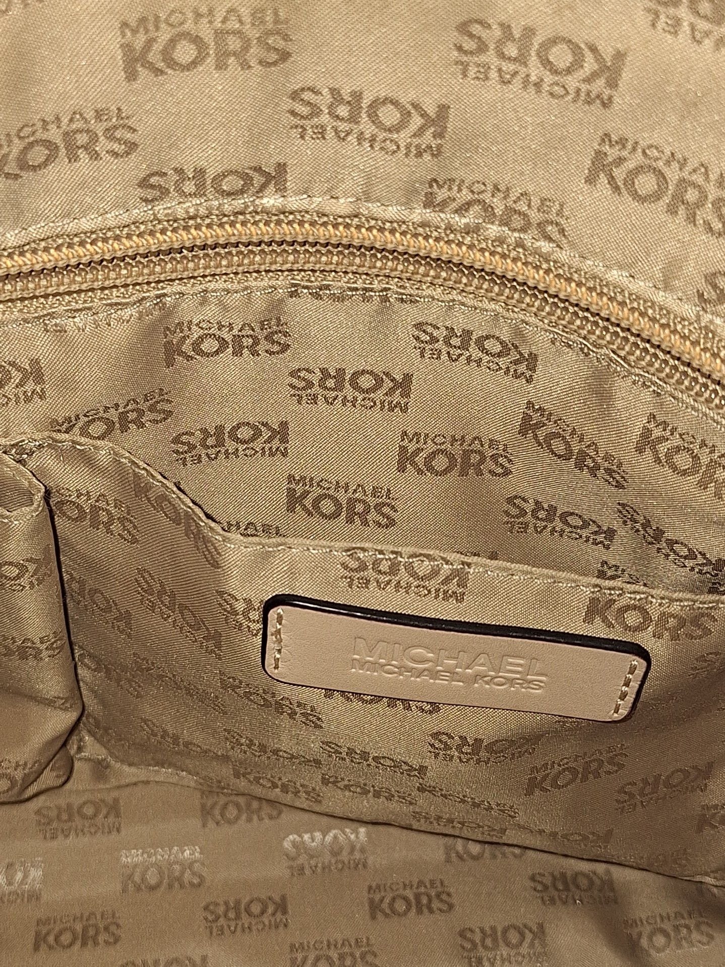 Michael Kors Jet Set Navy Top Zip Tote 7