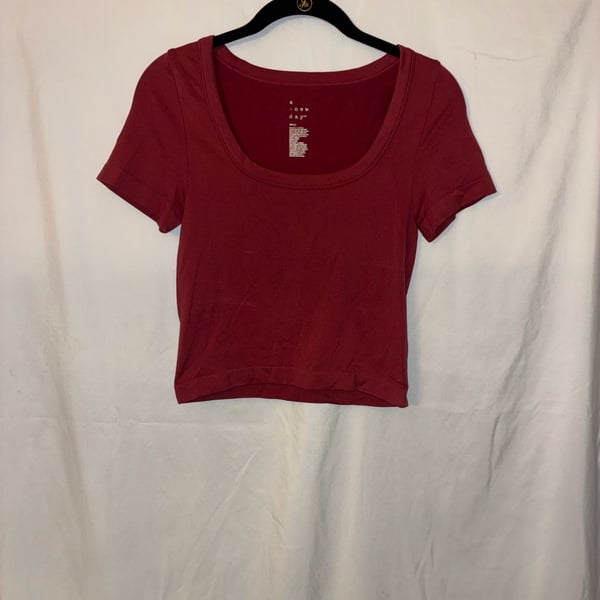 A New Day Women's Short Sleeve Scoop Neck Ribbed Crop Top - Burgundy