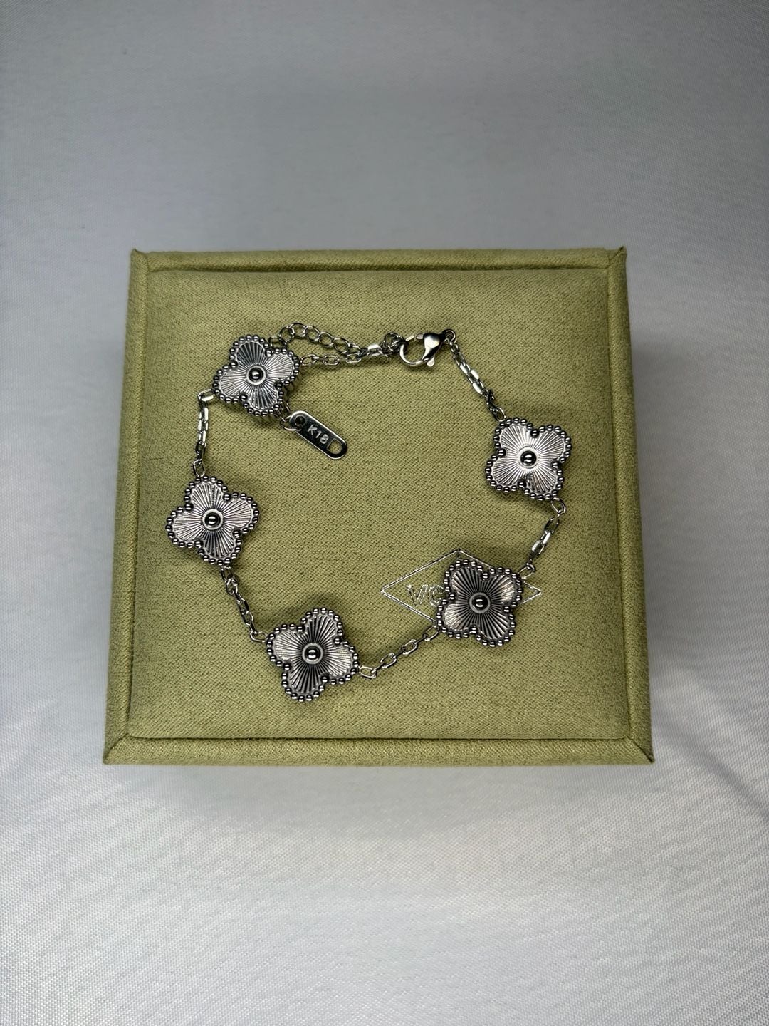 Trendy Silver Tone Four Leaf bracelet 5