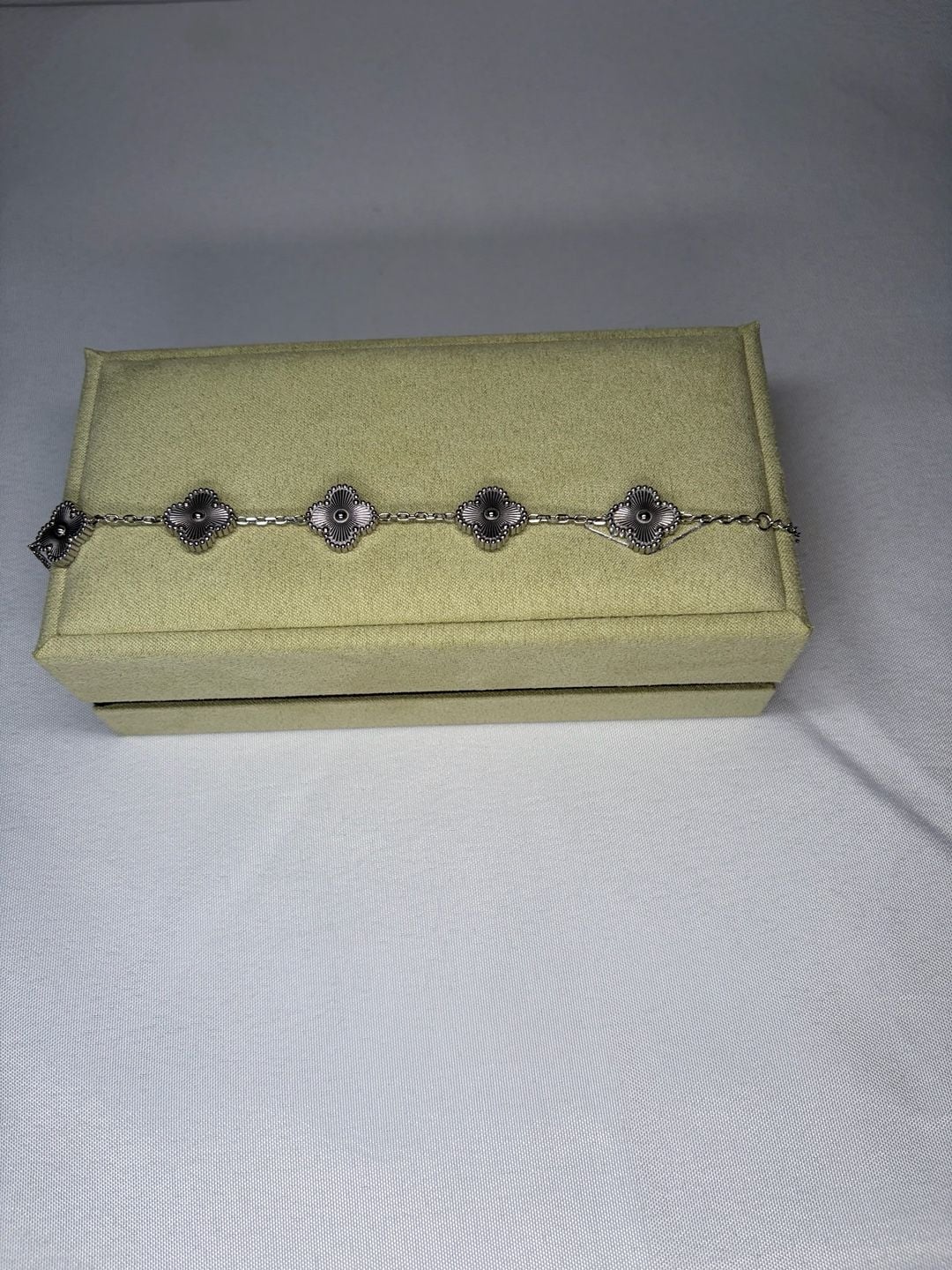 Trendy Silver Tone Four Leaf bracelet 7