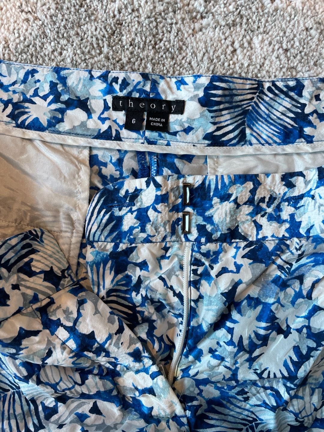 Theory silk Bermuda shorts 4