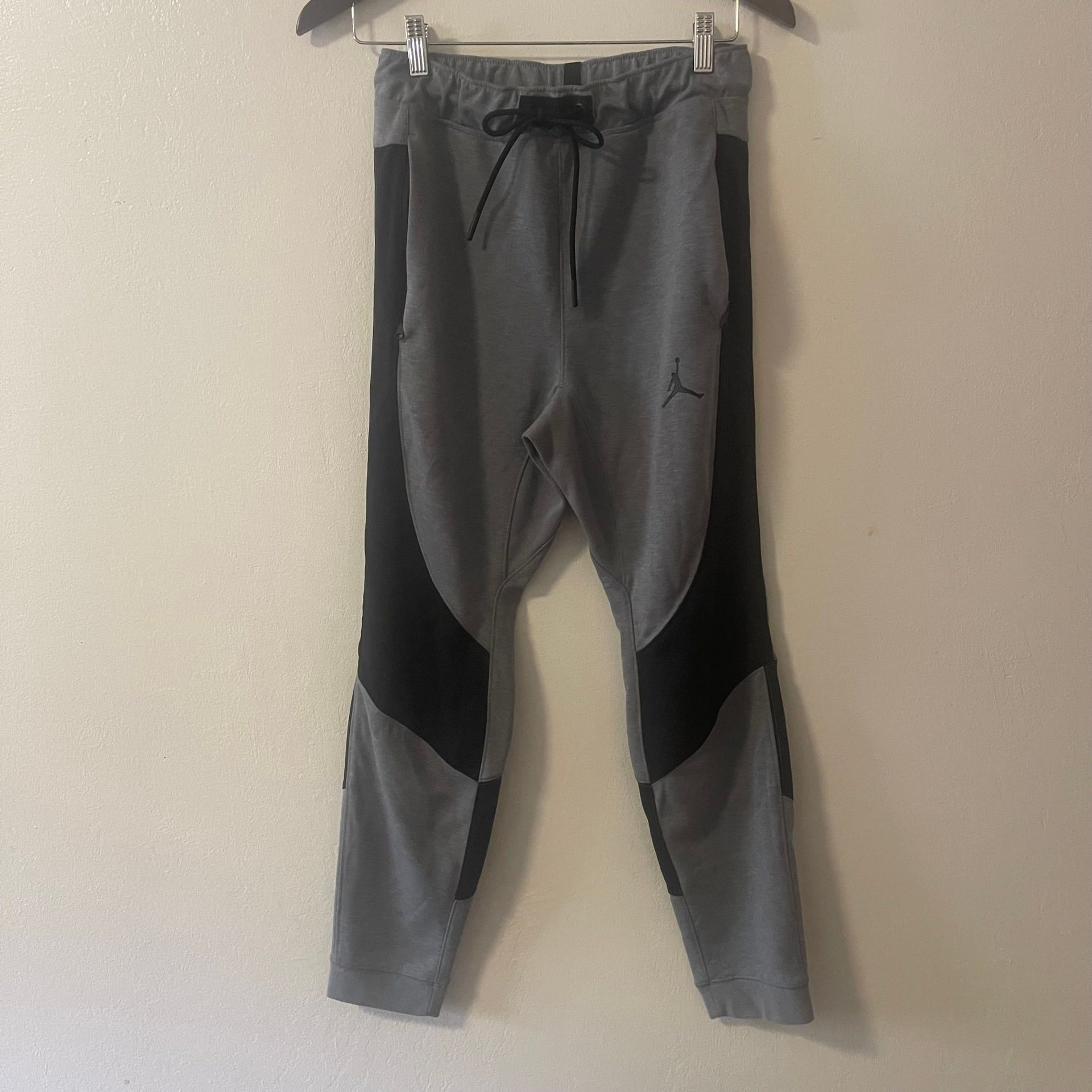 Nike Jordan Grey and Black Athletic Fleece Joggers, Size Small 1