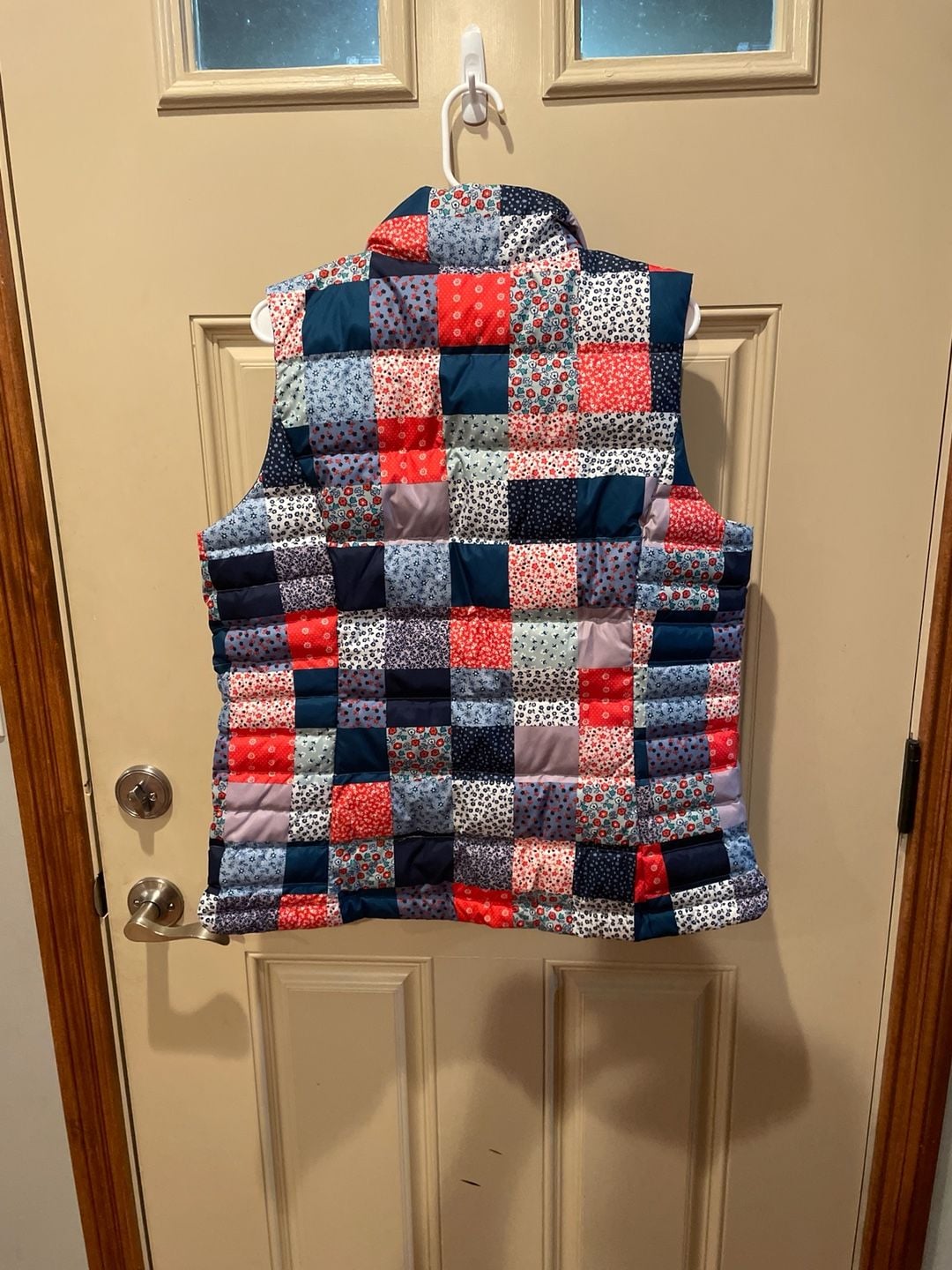 Lands' End Women's Quilted Down Puffer Vest. patchwork pattern. 7