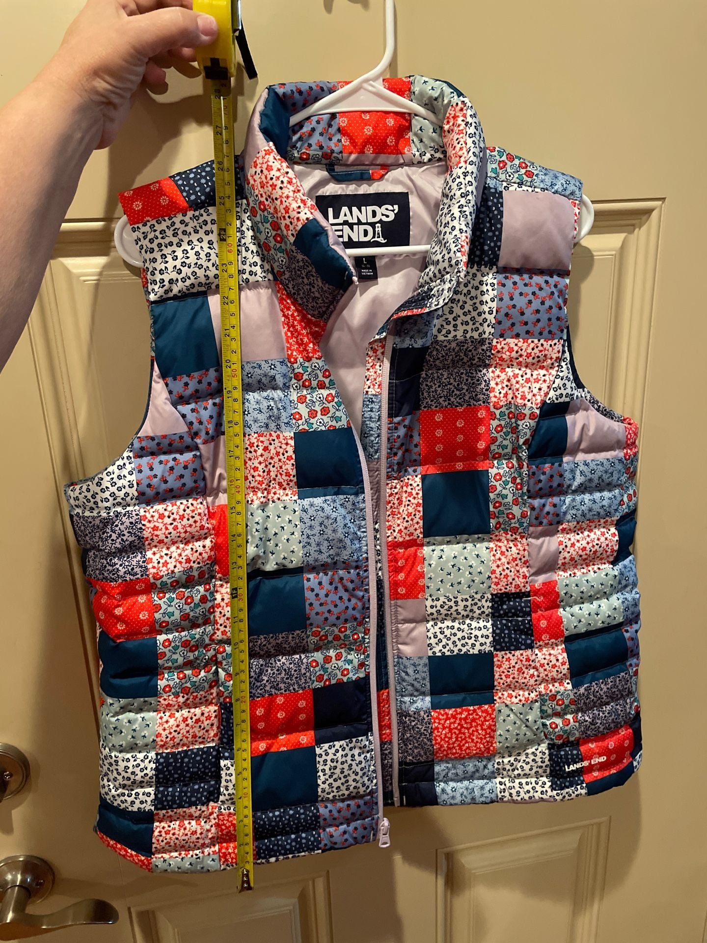 Lands' End Women's Quilted Down Puffer Vest. patchwork pattern. 9