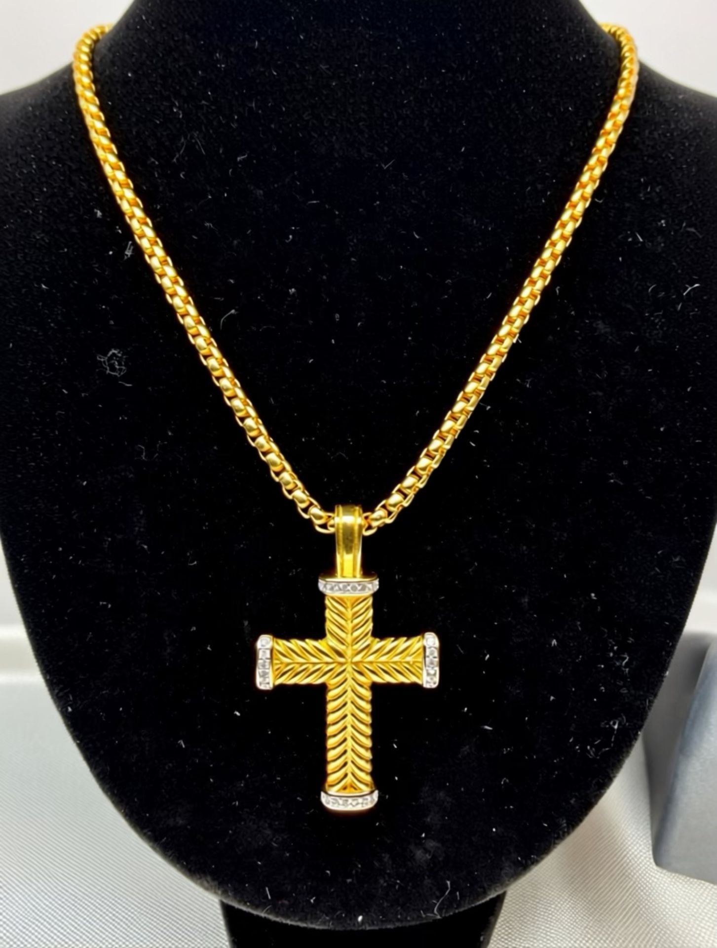 Mens Gold Plated Chevron Cross Pendant For Men 4