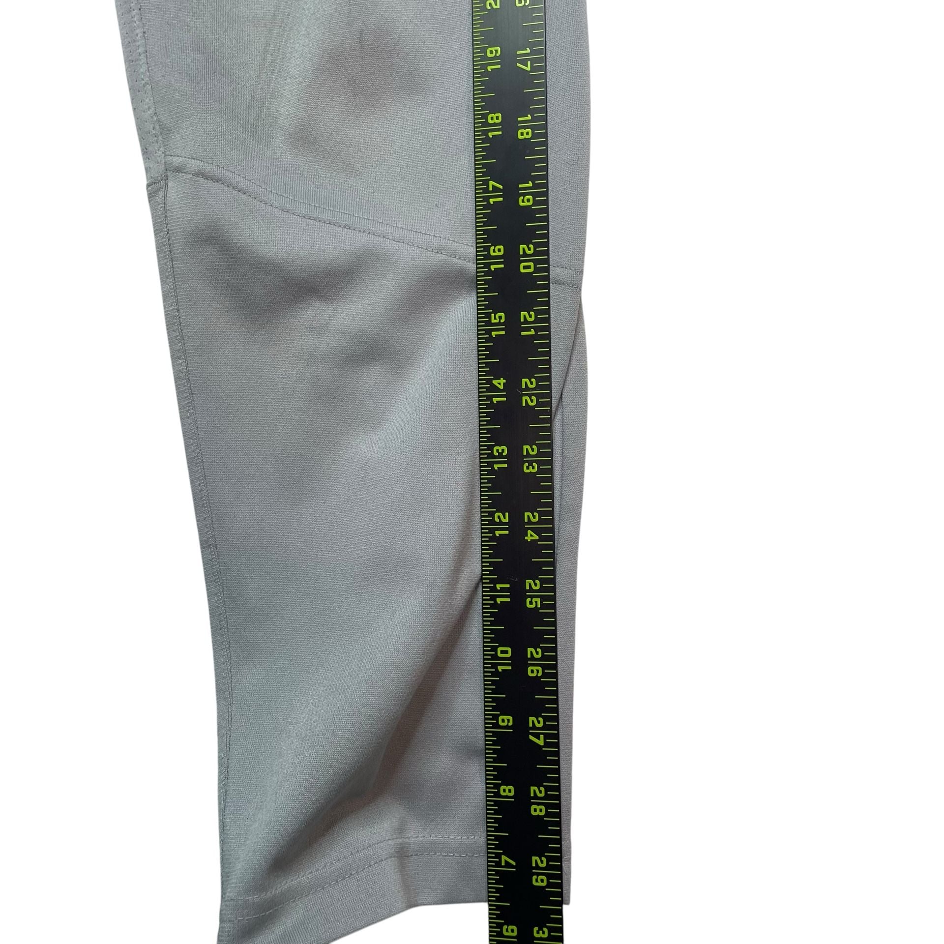 Nike Team Gray Baseball Pants Youth Small Swoosh Logo
Description:
Nike Team baseball pants in light gray, size Youth Small. Features snap closure, zip fly, belt loops, and embroidered black Nike swoosh on front. Durable polyester material built for game 7