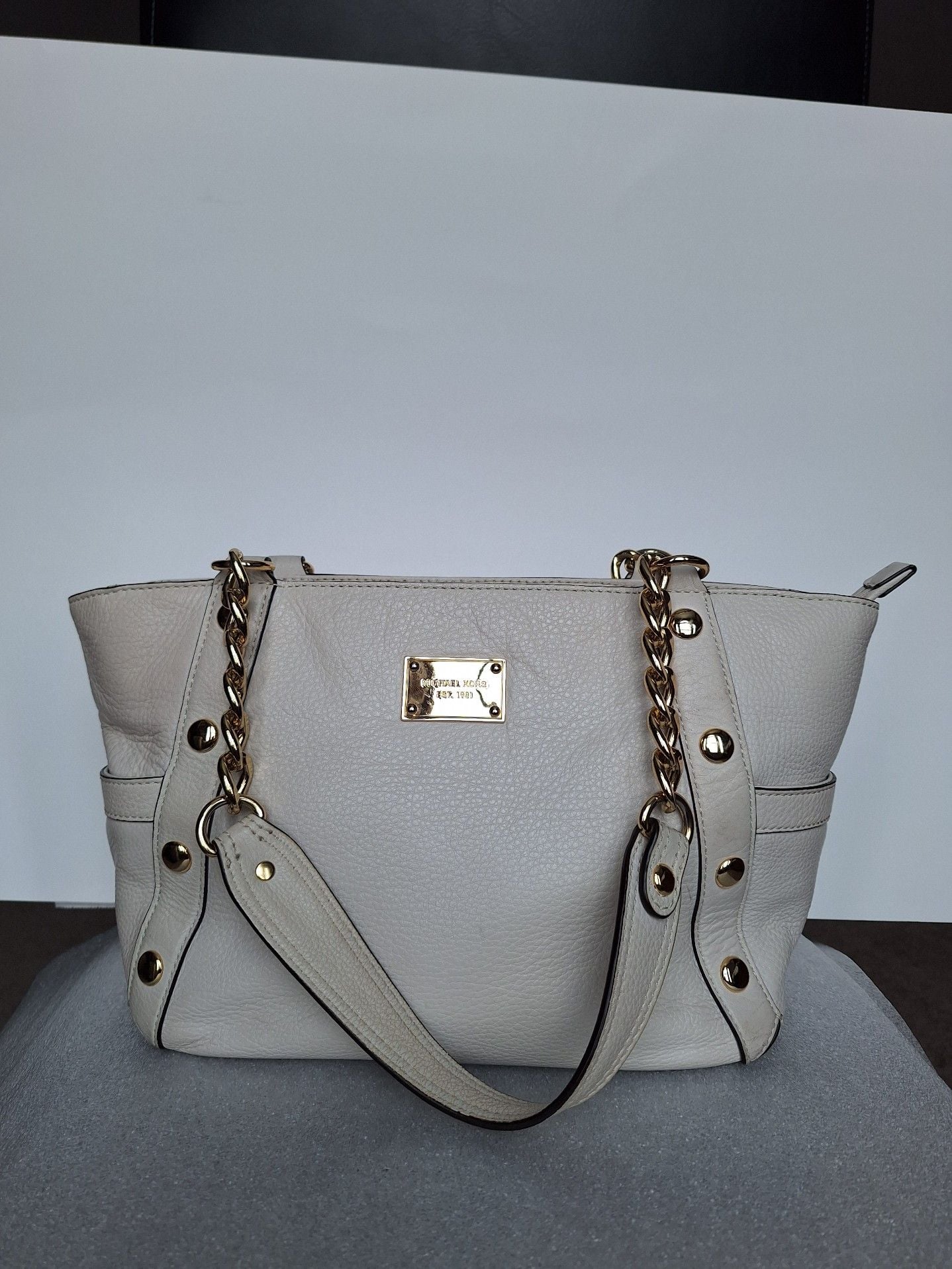 Vanilla Michael Kors Delancey Satchel Handbag 15" X 9" 1