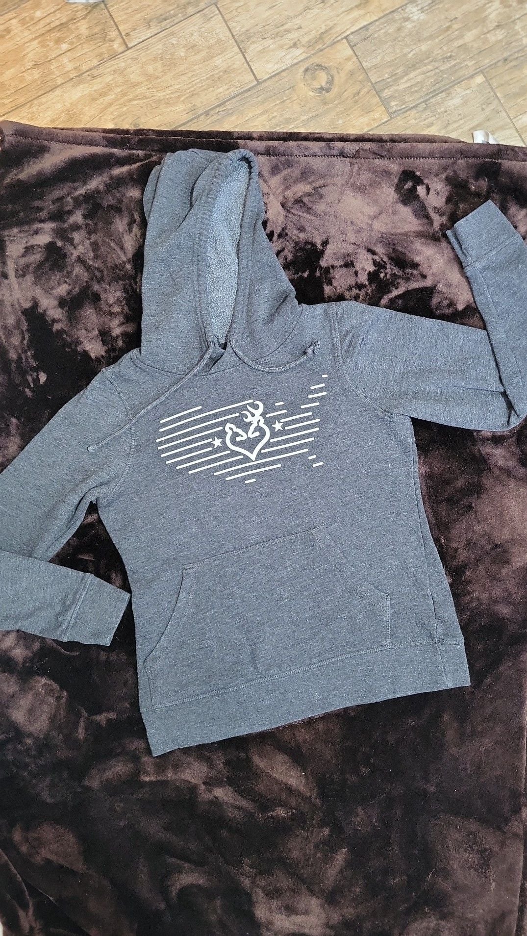 Browning Women's Heathered Charcoal Grey Heart Buck Hoodie 2
