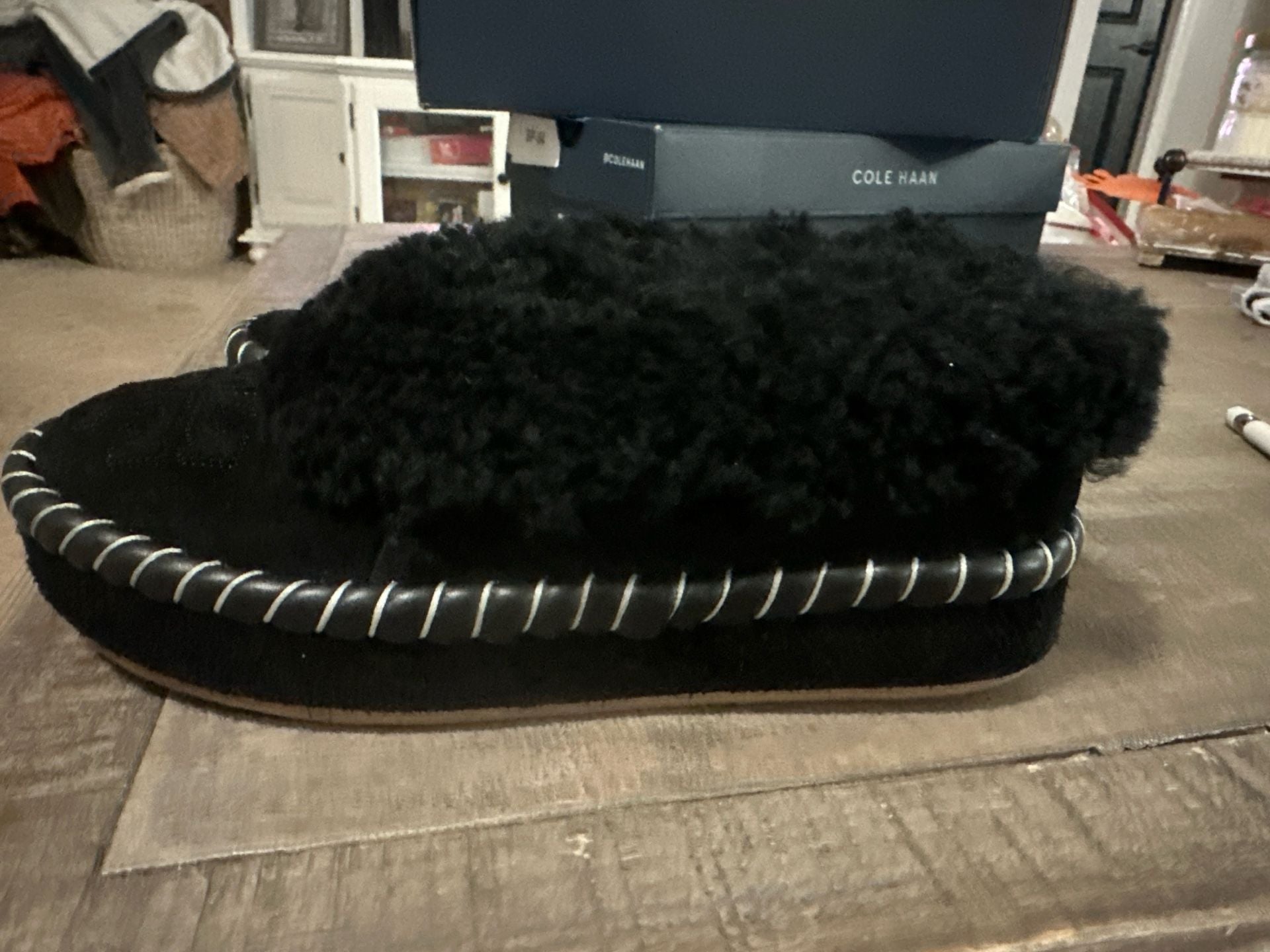 New without box Tory Burch Black Curly Shearling and Suede Indoor Outdoor Slippers 1