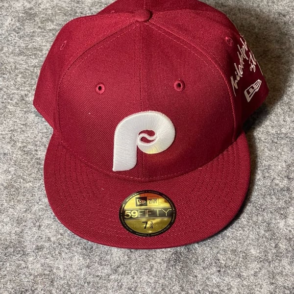 New Era Philadelphia Phillies 59FIFTY Size 7 3/4 Fitted Hat Maroon