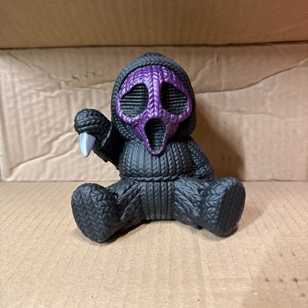 Handmade by Robots Scream Purple Chrome Ghost Face Exclusive Vinyl Figure
