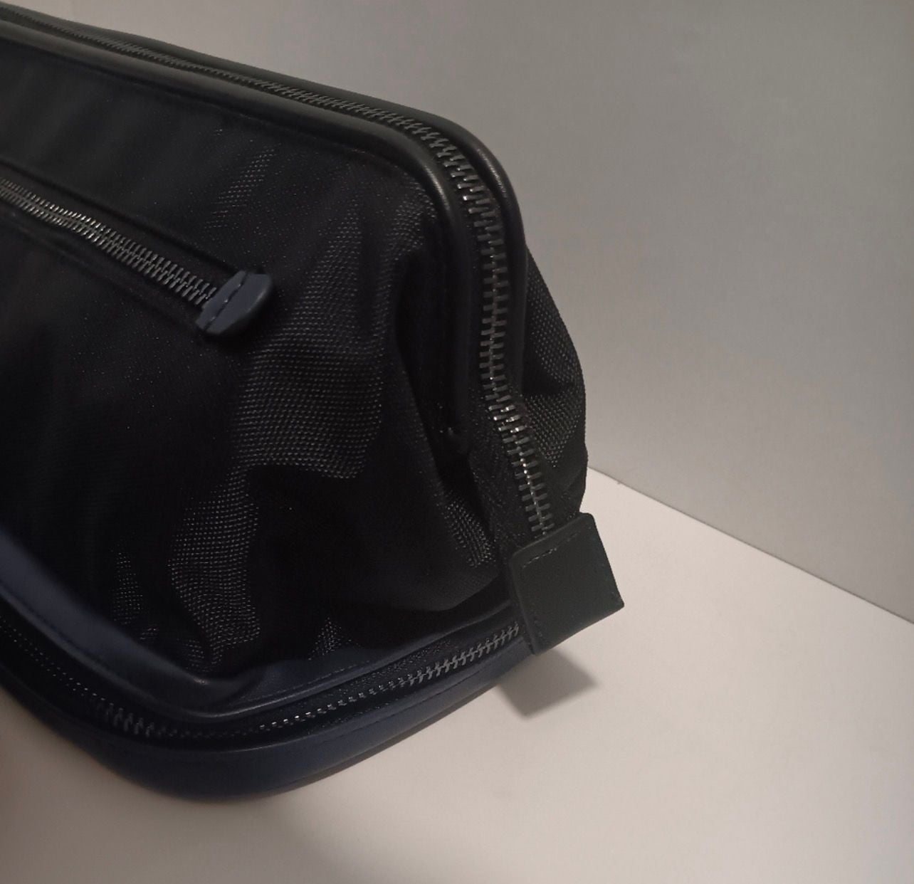 Versace men’s parfums toiletry bag travel size 6