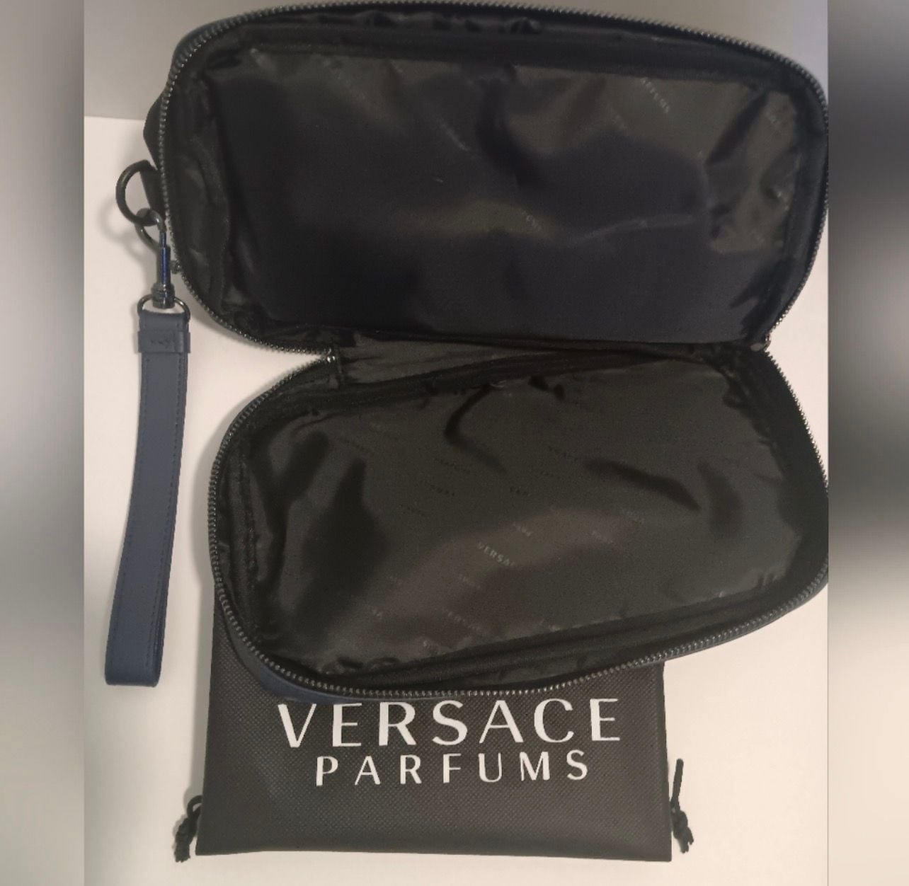 Versace men’s parfums toiletry bag travel size 8