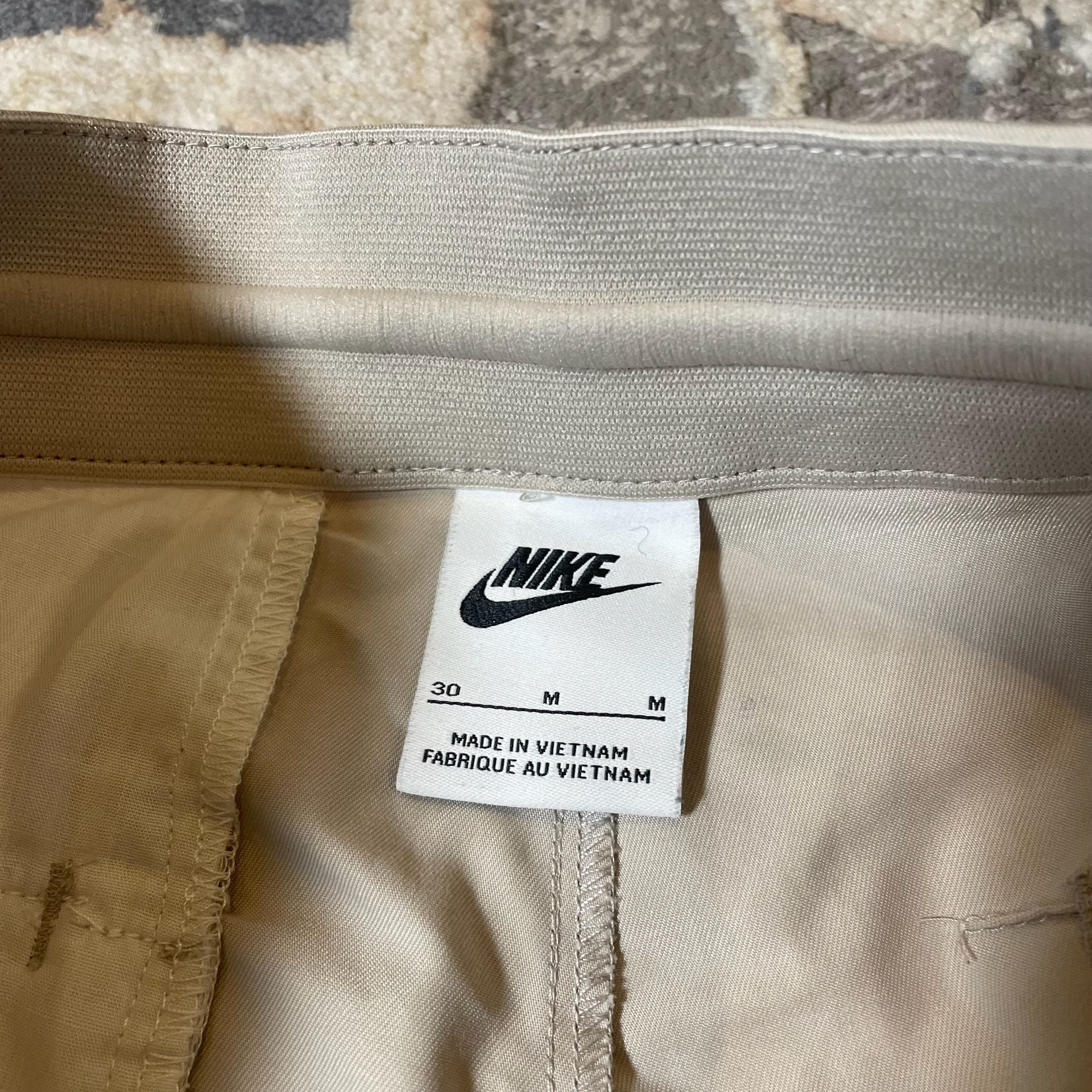 Nike Sportswear Style Essentials Men's Unlined Cropped Tapered Pants 3